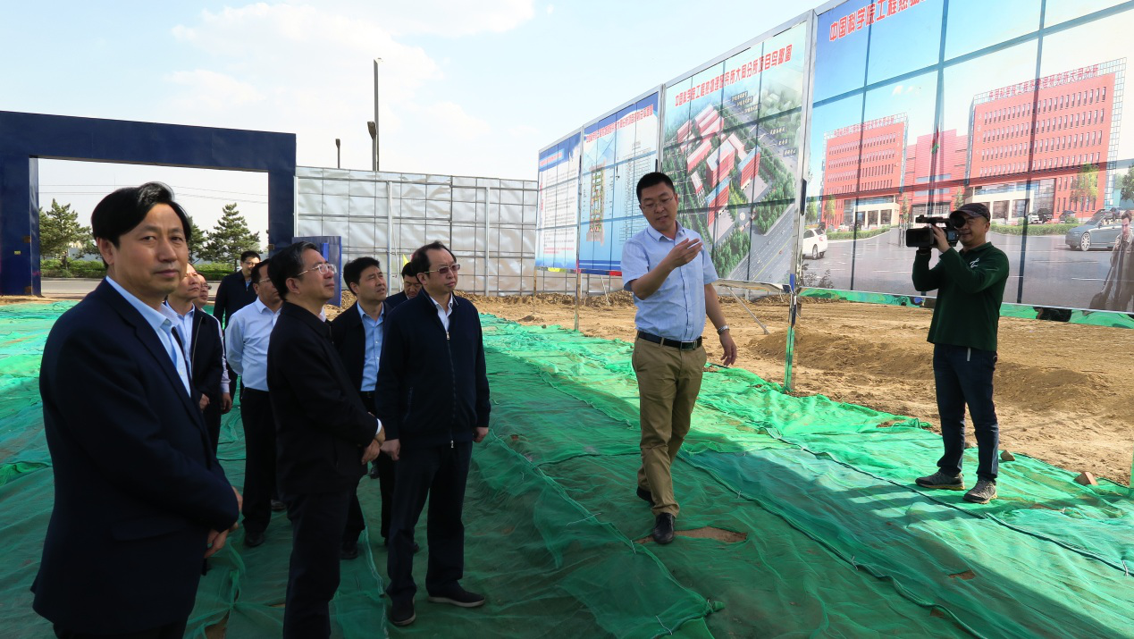 广东省副省长王一新参观深圳分所